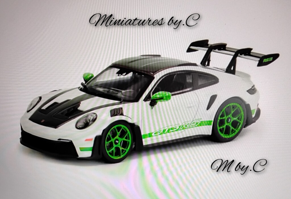 Porsche 911 (992) GT3 RS Tribute to Carrera RS Package – White w/Green – 2023- 1:43éme- Solido