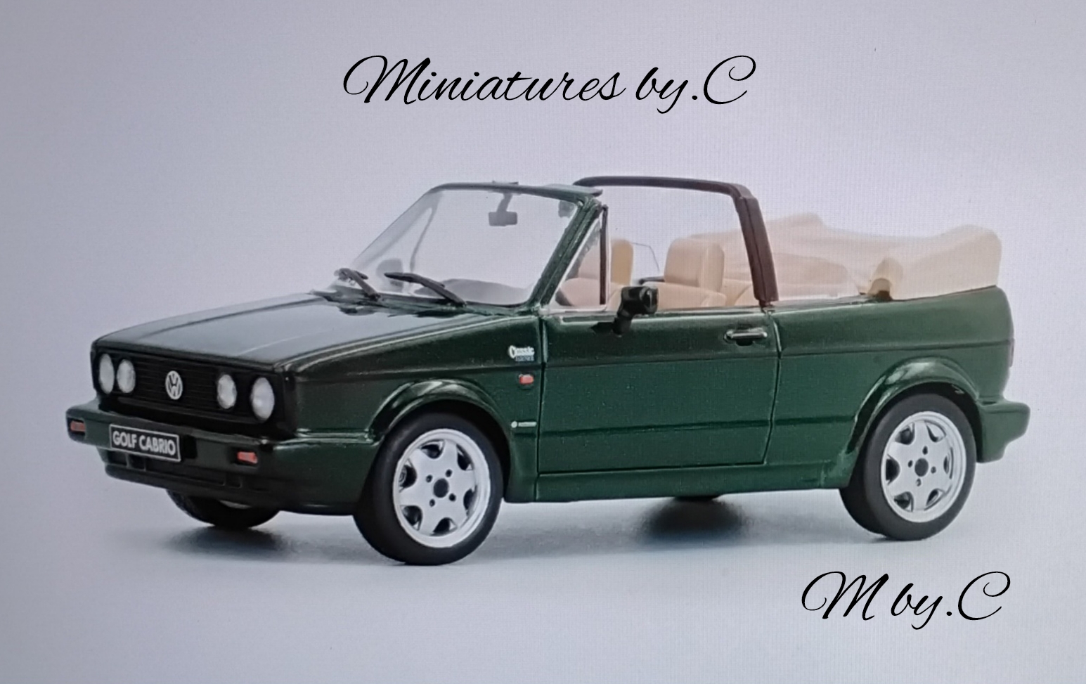 Volkswagen Golf Cabrio Classic Line – Classic Green – 1992- 1:43éme- Solido