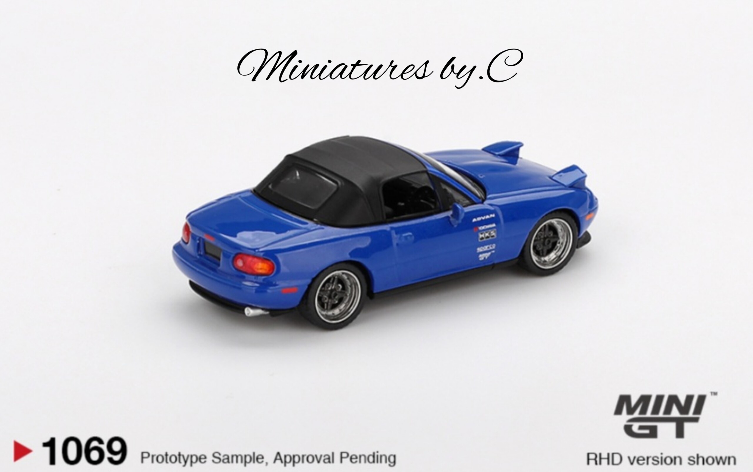 Mini GT/ Mazda Miata MX-5 (NA) Tuned Version Dark Blue. 1:64éme – Image 3