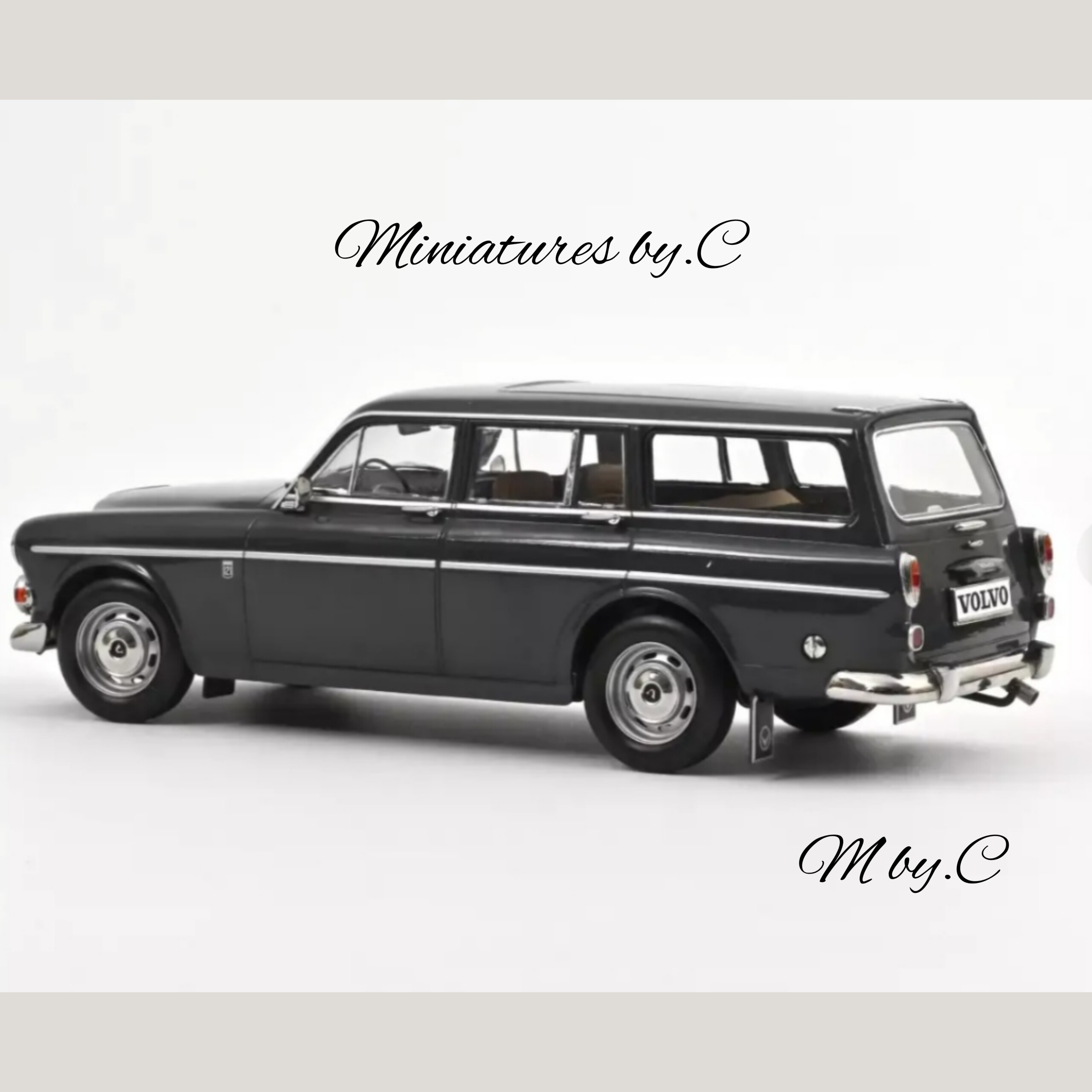 Volvo Amazon Break 1966 Graphite Grey – Norev – 1:18éme – Image 3