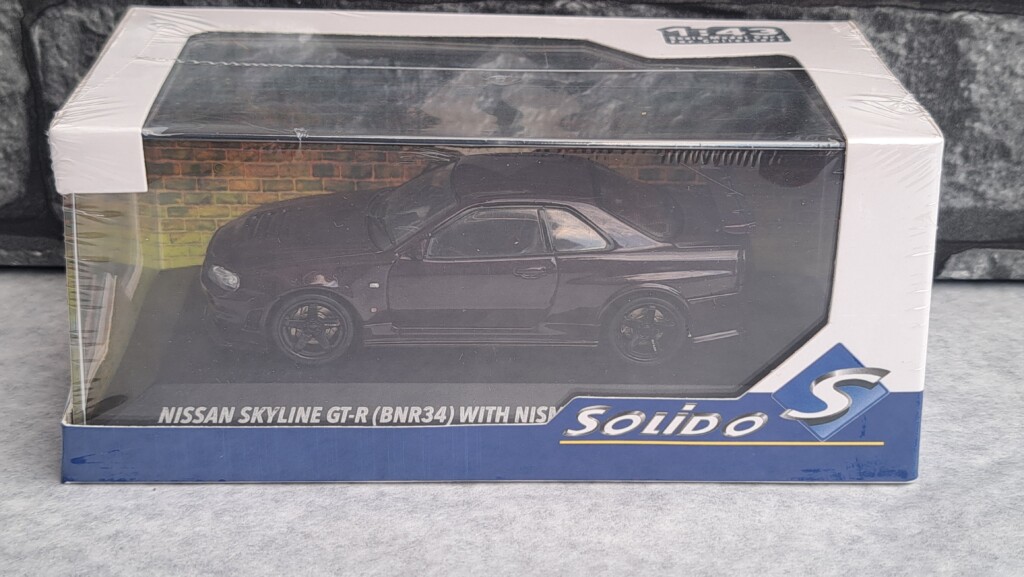 Nissan Skyline GT-R (BNR34) NISMO 1/43ème solido