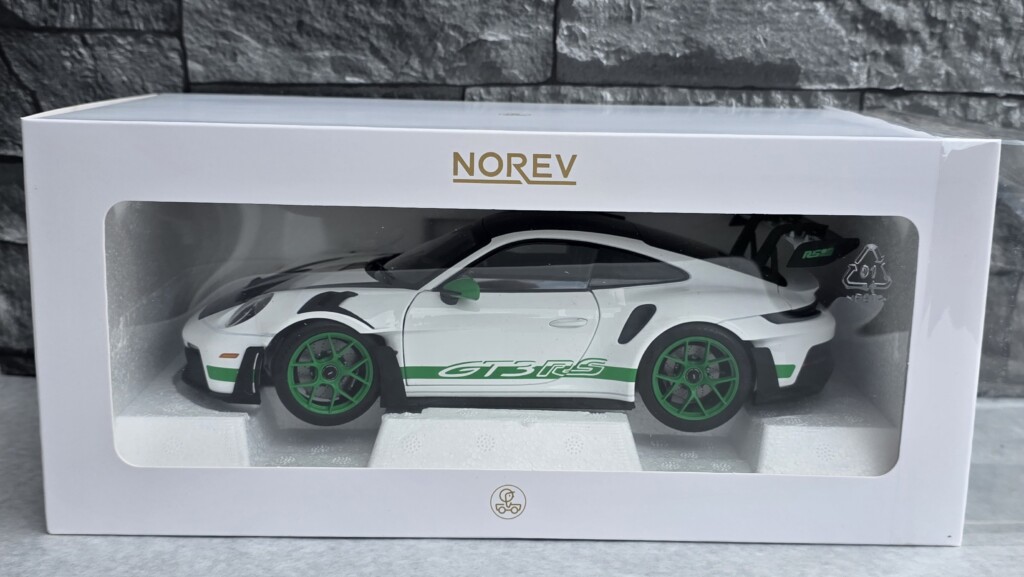 Porsche 911 GT3 RS WEISSACH PACK 1/18ème Norev