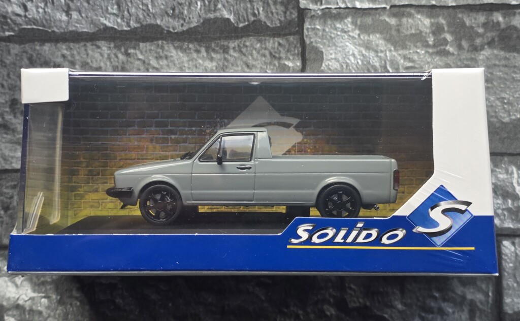 Volkswagen Caddy MKI – Nardo Grey 1/43ème solido