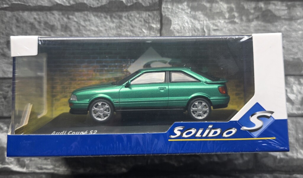 Audi Coupé S2 – Cricketgrün 1/43ème solido