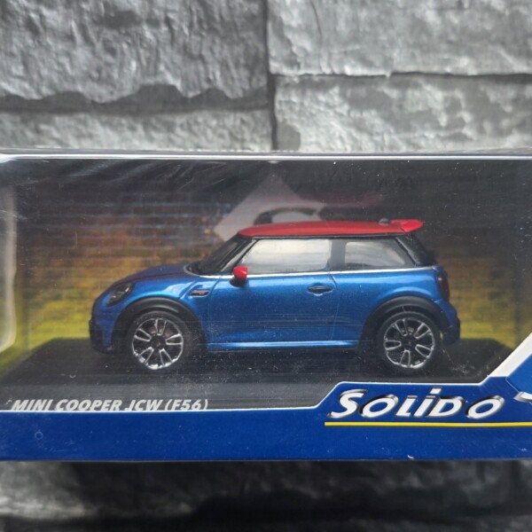Mini Cooper John Cooper Works 1/43ème solido