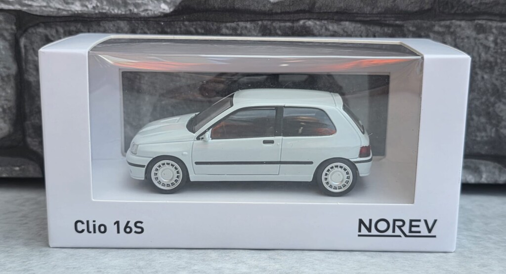 Renault Clio 16S White 1/43éme Norev