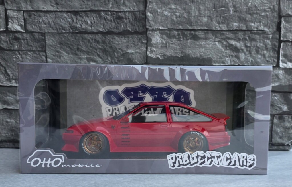 Toyota AE86 Sprinter Trueno Widebody- 1/18ème- Ottomobile